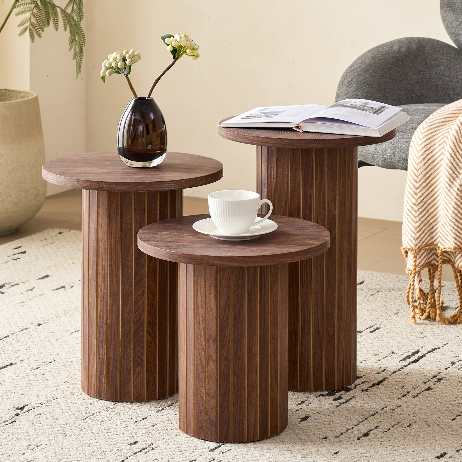 3-Piece Nesting Coffee Table Set, Modern Small Round Wood Side Tables, Fluted Drum Base, for Living Room, Bedroom, Apartment, Small Space, Sofa, Brown